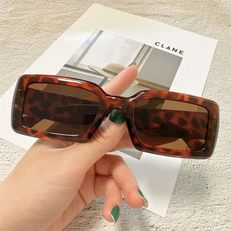 Nieuwe kleine rechthoekige dam - Designer Sunglasses recensie en prijs
